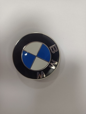 Innovative technology meets classic design - Customised plastic moulds for BMW emblems, inheriting the brand's spirit