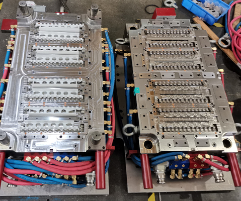 Single-process Mode Plastic Car Parts Mold with 0.01mm Processing Accuracy and Combination Type